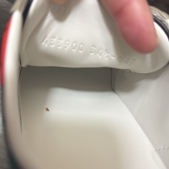 GUCCI Signature Strawberry 🍓 lace ups (34.5 Medium/US Size 5). - Picture 8 of 8